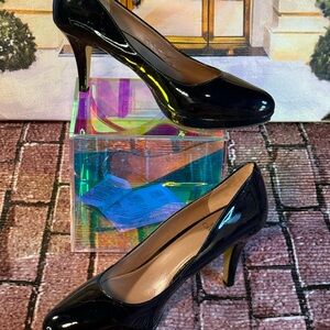 Vince Camuto  Heels size 10